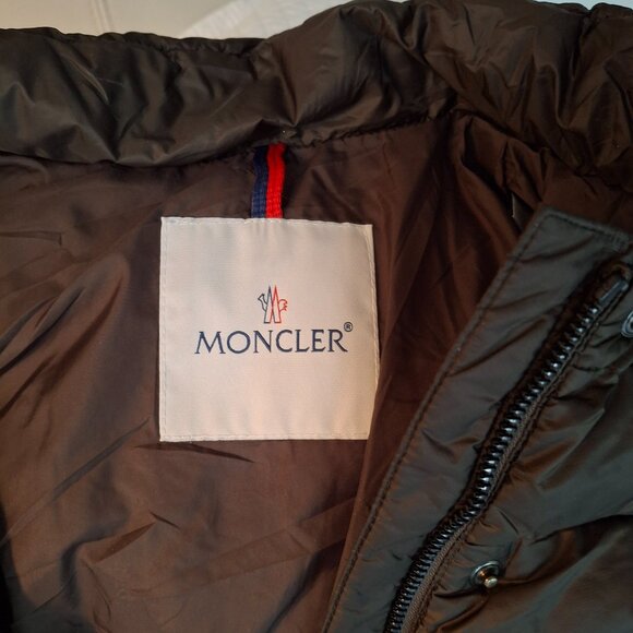Moncler puffer jacket kids size 4 - Picture 2 of 9